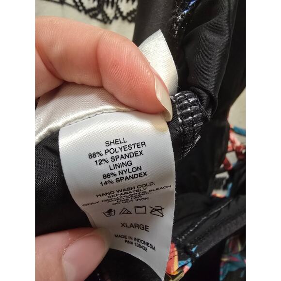 Modcloth floral one piece swimsuit deep v-neck open back XL - Picture 9 of 10